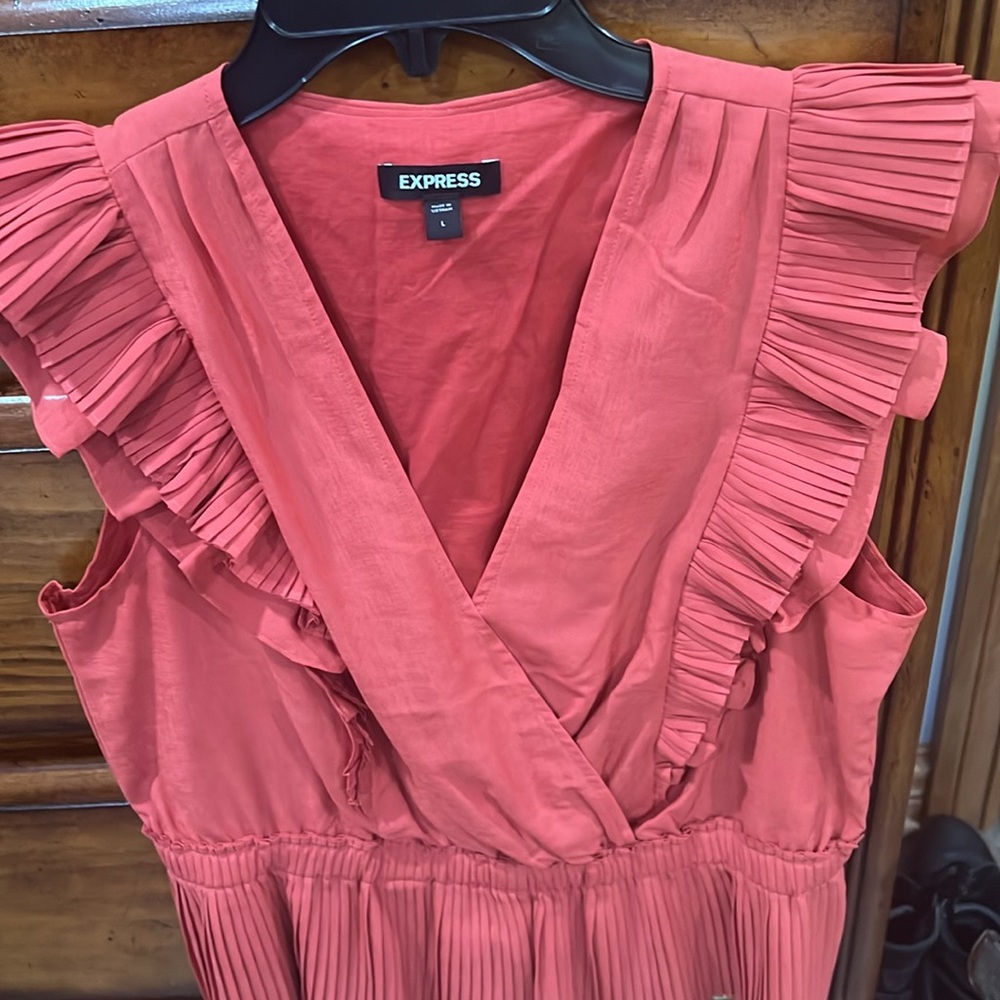 Express orange Ruffle Sleeveless Top - Picture 3 of 5